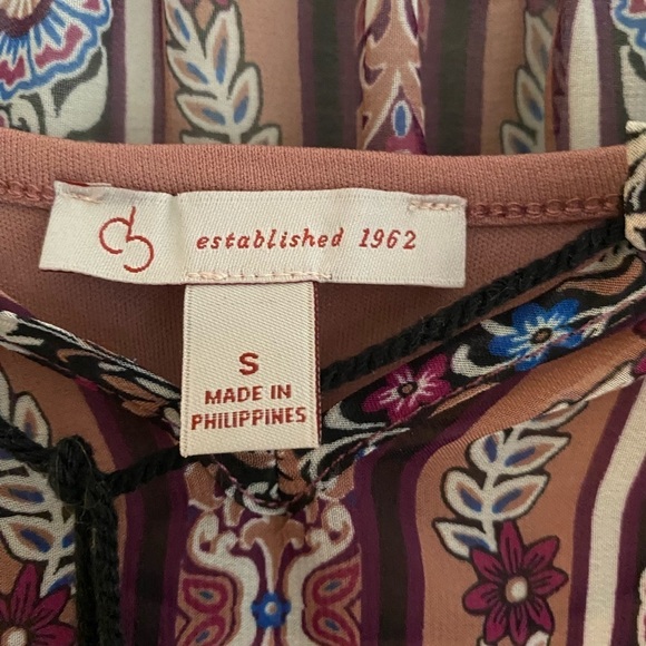 Dress Barn printed Blouse - Picture 4 of 5